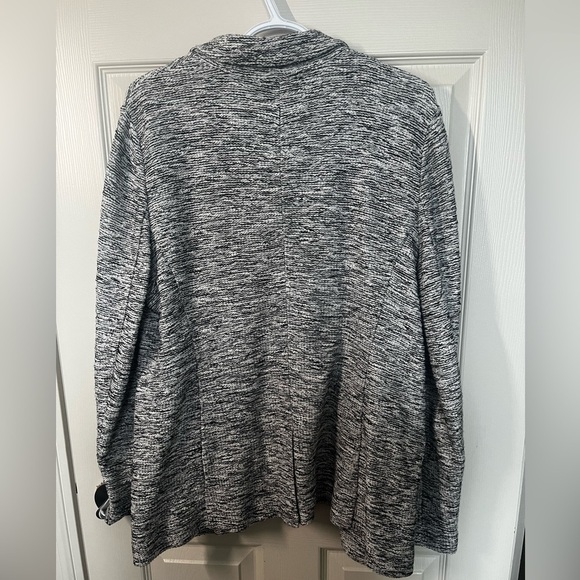 LOFT Black And White Blazer Sweater - Picture 2 of 4